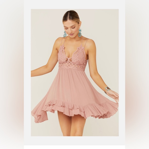 Free People Dresses & Skirts - Free People Pink Lace Mini Dress